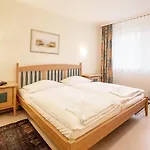 Komfort Appartement mit 2 Schlafzimmern und Balkon im Obergeschoss 277